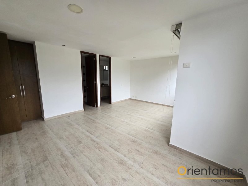 Apartamento disponible para el arriendo en Medellín el codigo es 21638 foto numero 12