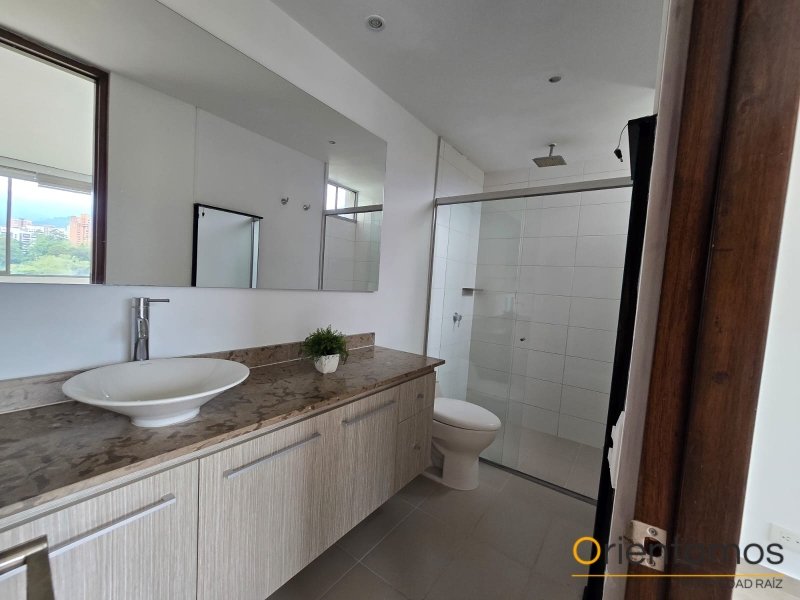 Apartamento disponible para el arriendo en Medellín el codigo es 21638 foto numero 13