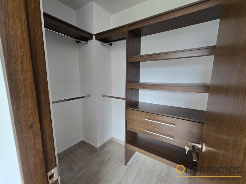 Apartamento disponible para el arriendo en Medellín el codigo es 21638 foto numero 14