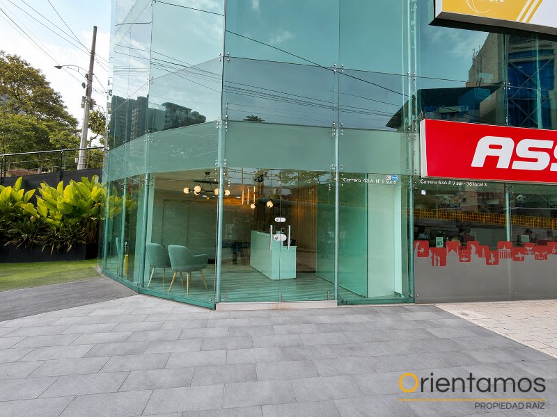 Oficina-Local disponible para el arriendo en Medellín el codigo es 21363 foto numero 2