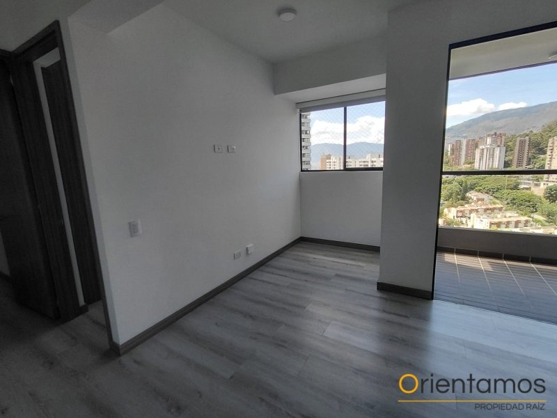 Apartamento disponible para el arriendo en Medellín el codigo es 21188 foto numero 3
