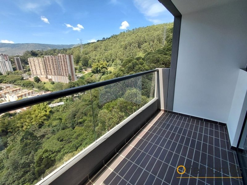 Apartamento disponible para el arriendo en Medellín el codigo es 21188 foto numero 5