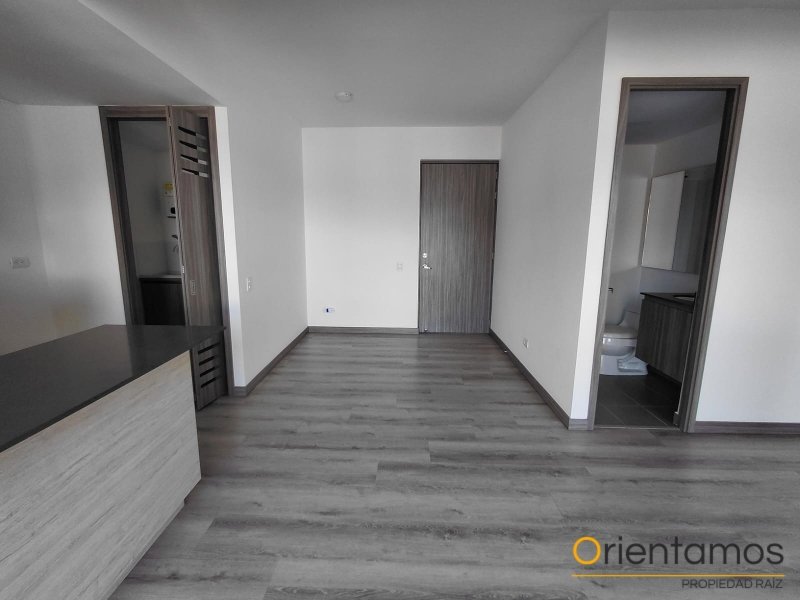 Apartamento disponible para el arriendo en Medellín el codigo es 21188 foto numero 4
