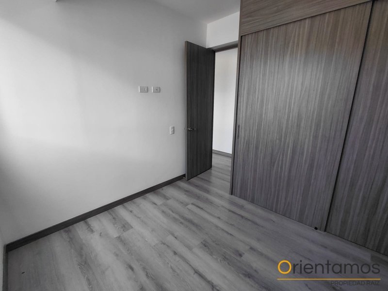 Apartamento disponible para el arriendo en Medellín el codigo es 21188 foto numero 12