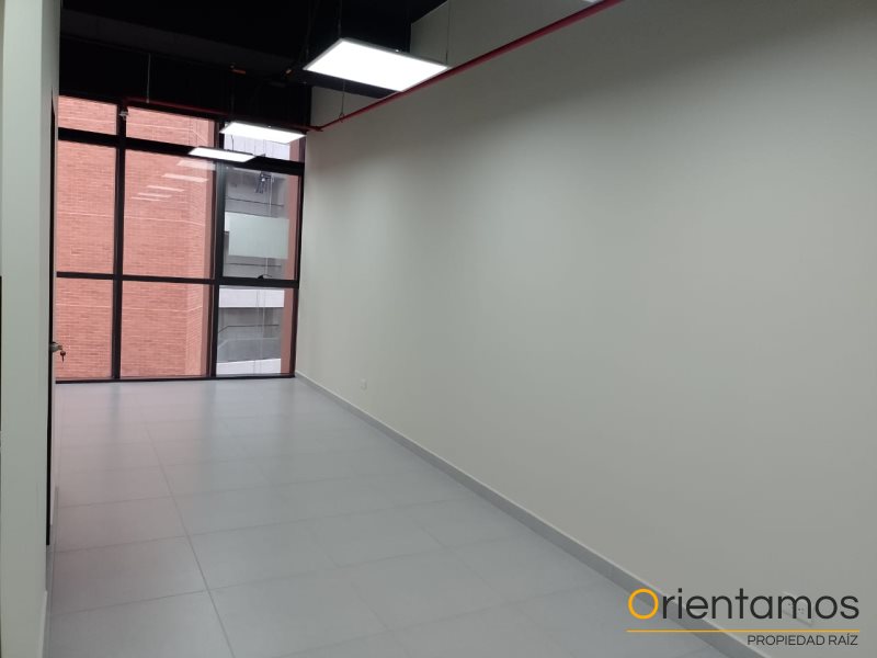 Oficina disponible para el arriendo en Medellín el codigo es 19234 foto numero 3