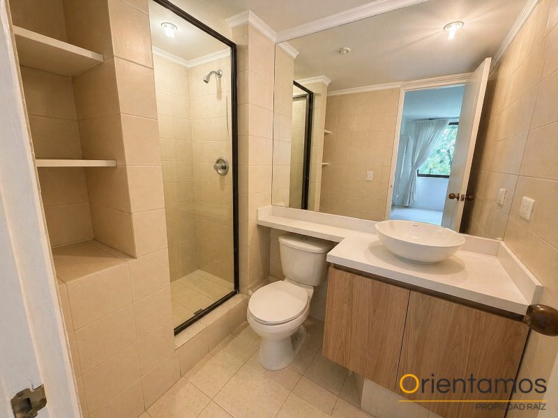 Apartamento disponible para el arriendo en Medellín el codigo es 21135 foto numero 19