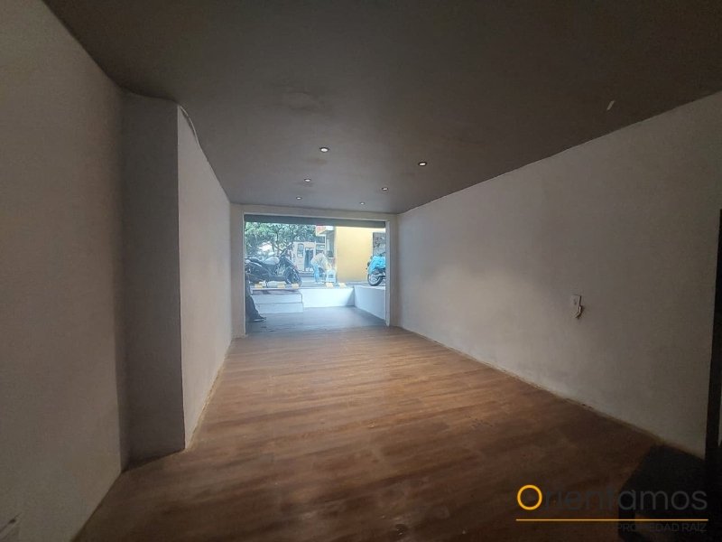Local disponible para el arriendo en Medellín el codigo es 21384 foto numero 3