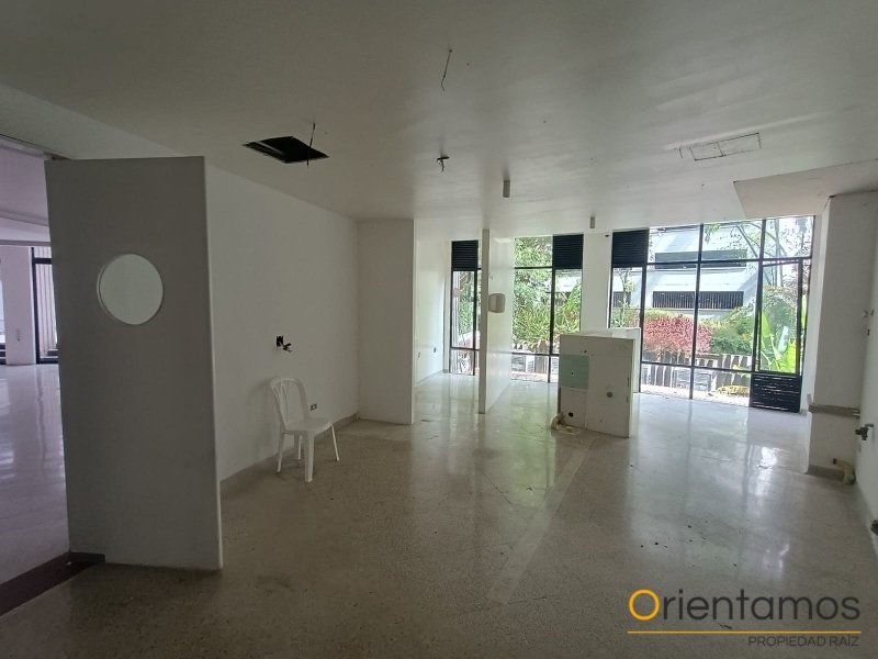 Local disponible para el arriendo en Medellín el codigo es 21389 foto numero 4