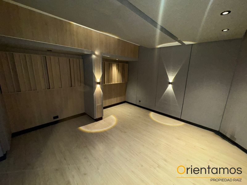 Casa-local disponible para el arriendo en Medellín el codigo es 5852 foto numero 12