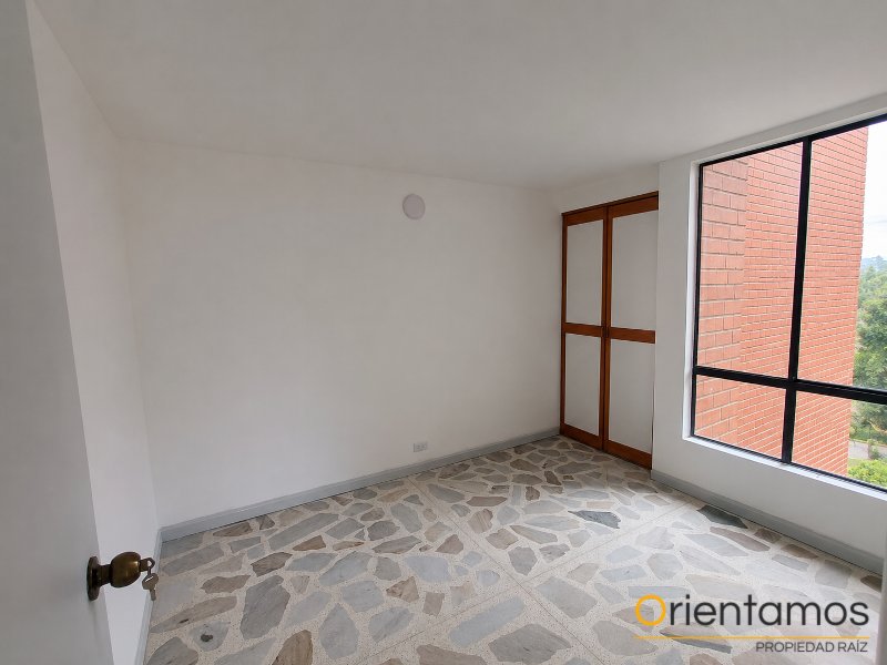 Apartamento disponible para el arriendo en Medellín el codigo es 21468 foto numero 11