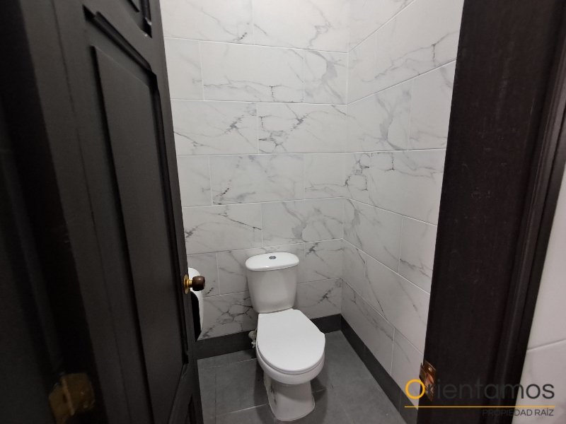 Casa-local disponible para el arriendo en Envigado el codigo es 21609 foto numero 17