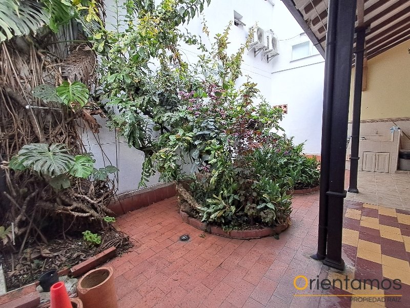 Casa-local disponible para el arriendo en Envigado el codigo es 21609 foto numero 21