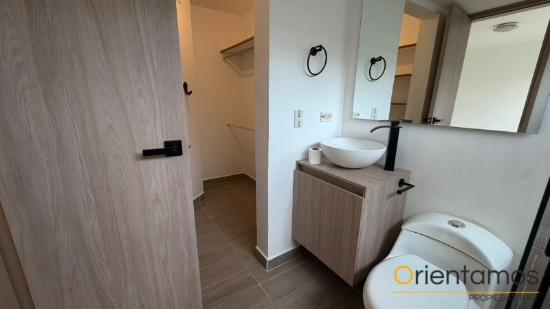 Apartamento disponible para el arriendo en Medellín el codigo es 18919 foto numero 14