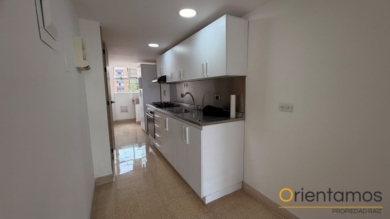 Apartamento disponible para el arriendo en Medellín el codigo es 18919 foto numero 4