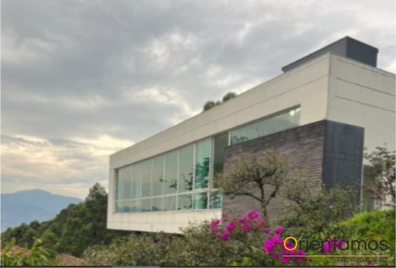 Casa disponible para el arriendo en Medellín el codigo es 18323 foto numero 2