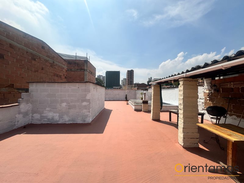 Casa-local disponible para el arriendo en Medellín el codigo es 20788 foto numero 20