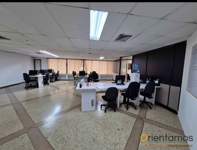 Oficina disponible para el arriendo en Medellín el codigo es 21564 foto numero 2