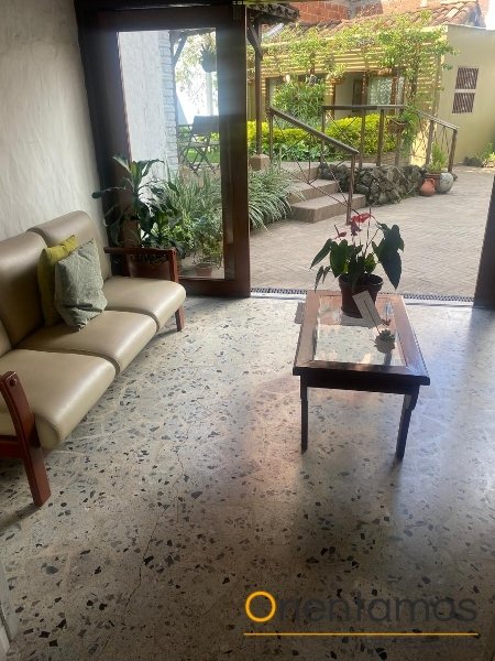 Casa-local disponible para el arriendo en Medellín el codigo es 21589 foto numero 7