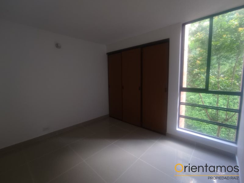 Apartamento disponible para el arriendo en Medellín el codigo es 20899 foto numero 9