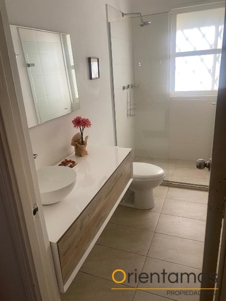 Casa-local disponible para el arriendo en Medellín el codigo es 21589 foto numero 11
