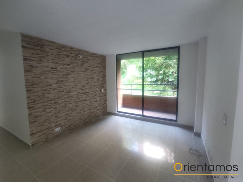 Apartamento disponible para el arriendo en Medellín el codigo es 20899 foto numero 4