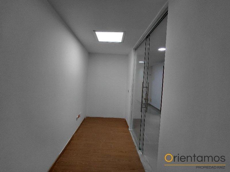 Oficina disponible para el arriendo en Medellín el codigo es 21359 foto numero 12