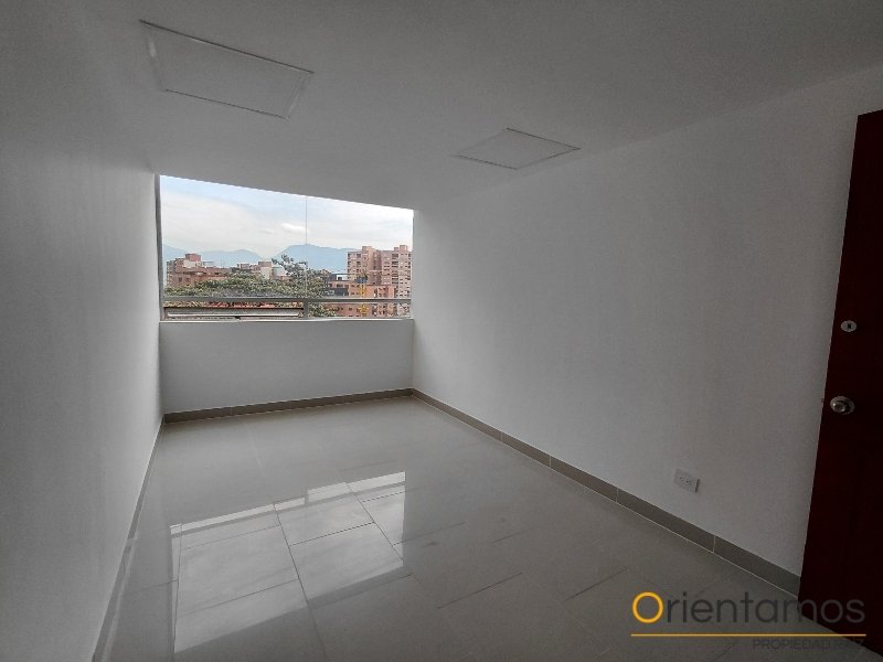 Oficina disponible para el arriendo en Medellín el codigo es 21359 foto numero 9