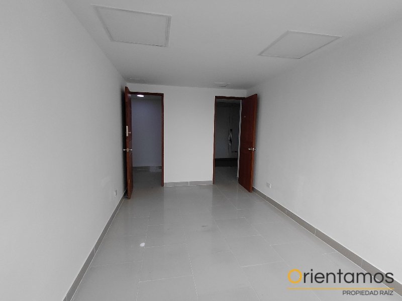 Oficina disponible para el arriendo en Medellín el codigo es 21359 foto numero 18