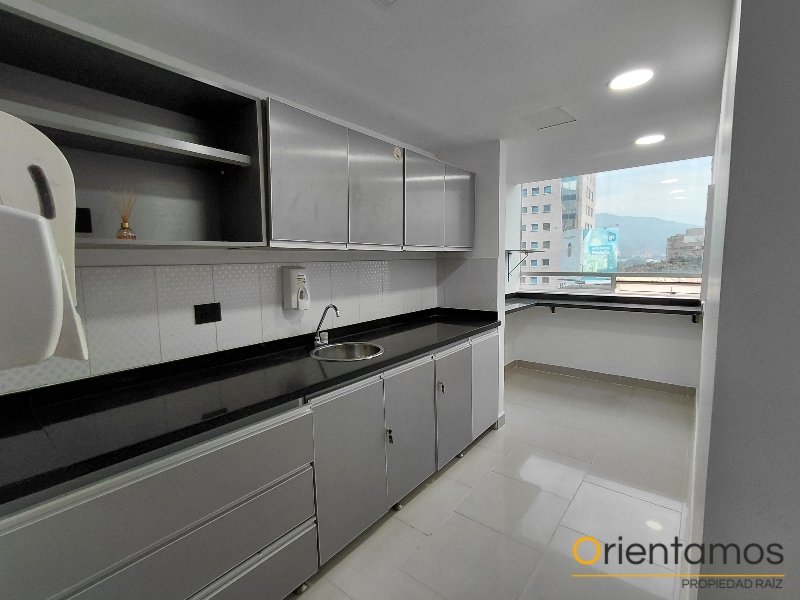 Oficina disponible para el arriendo en Medellín el codigo es 21359 foto numero 13