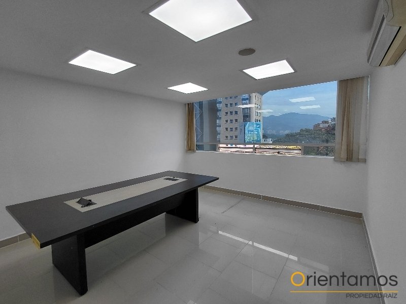 Oficina disponible para el arriendo en Medellín el codigo es 21359 foto numero 17