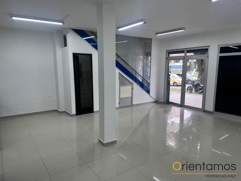 Local para el arriendo en Medellín - Belen el codigo es 19878 foto numero 3