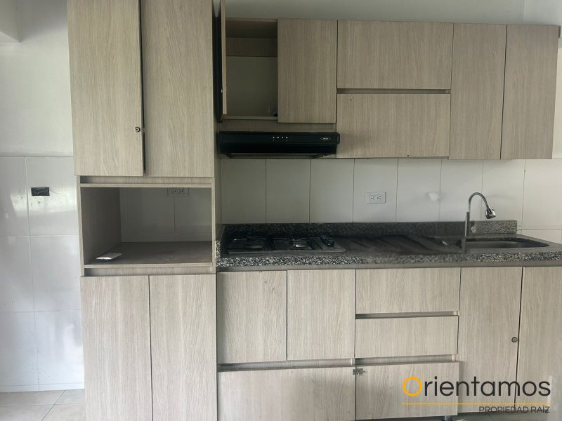 Casa-local disponible para el arriendo en Medellín el codigo es 21023 foto numero 11