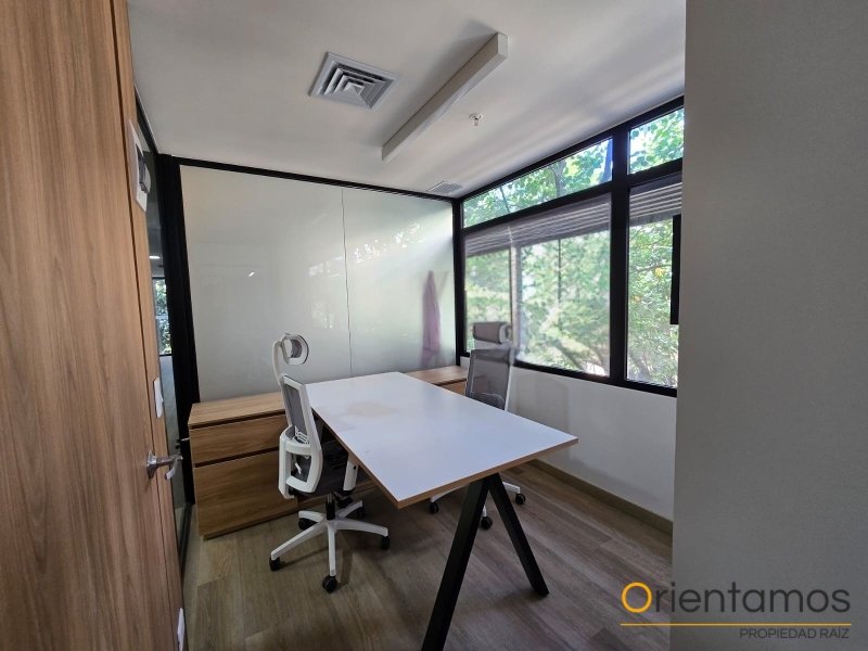 Oficina disponible para el arriendo en Medellín el codigo es 21154 foto numero 5