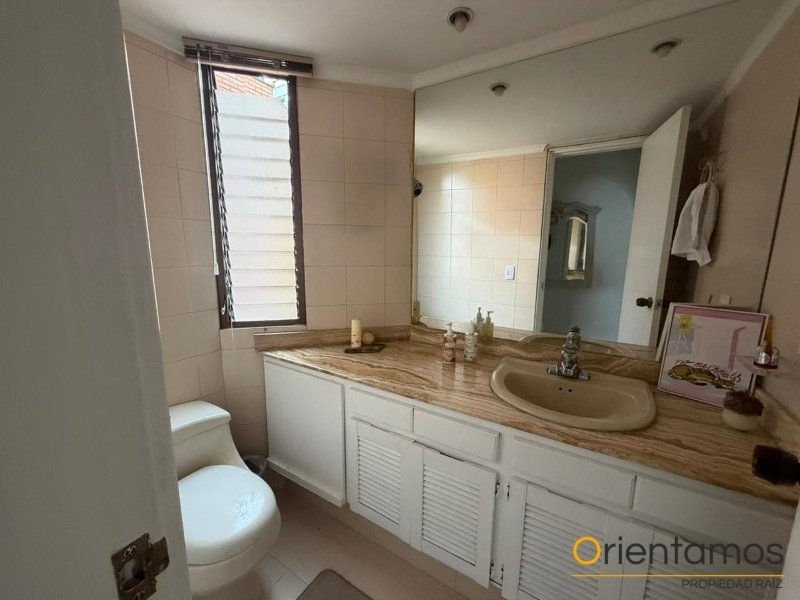 Apartamento disponible para el arriendo en Medellín el codigo es 21135 foto numero 21