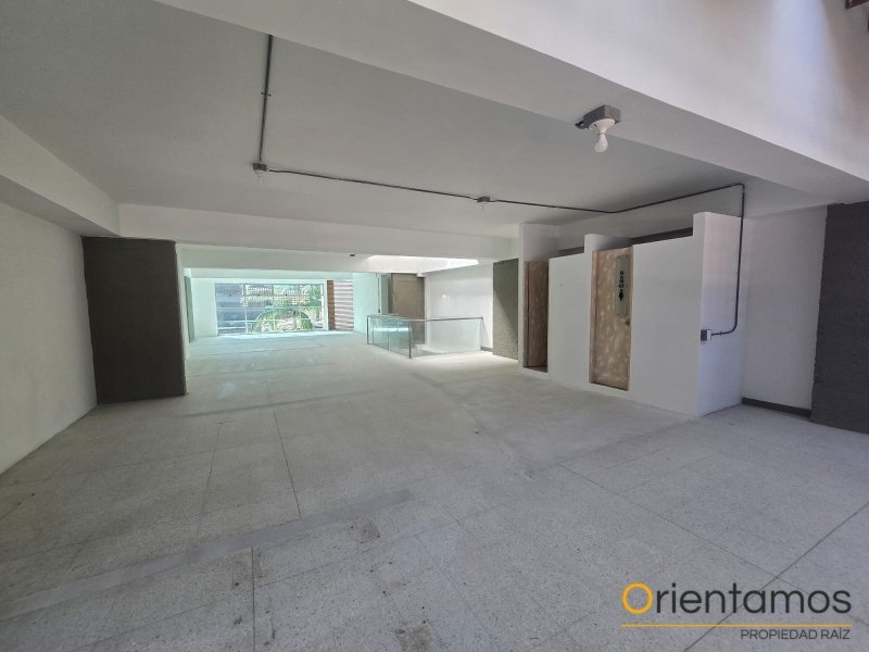 Local disponible para el arriendo en Envigado el codigo es 21538 foto numero 2
