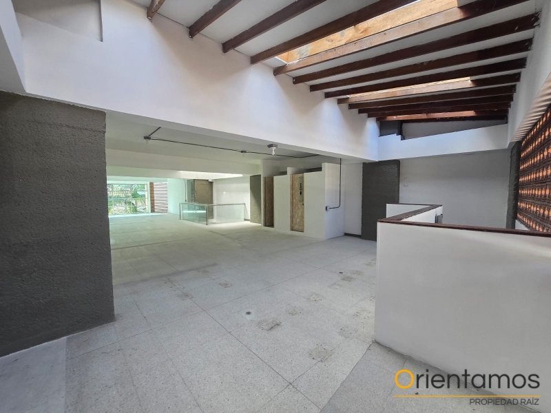 Local disponible para el arriendo en Envigado el codigo es 21538 foto numero 3