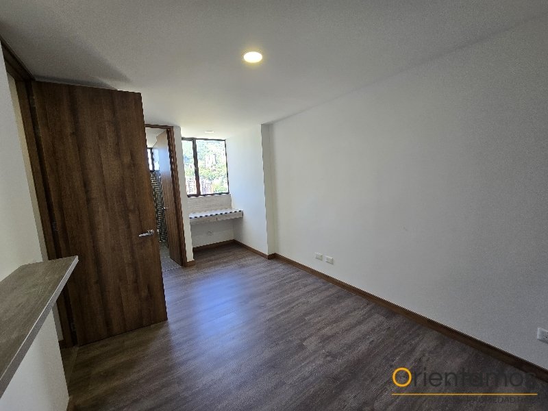 Apartamento disponible para el arriendo en Envigado el codigo es 21403 foto numero 7