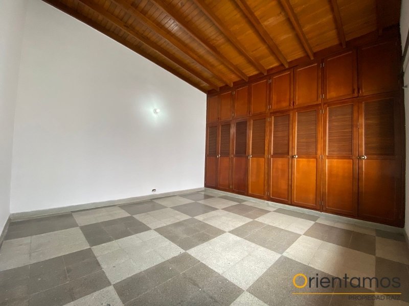 Casa-local disponible para el arriendo en Medellín el codigo es 21624 foto numero 7