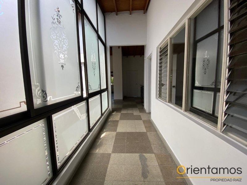 Casa-local disponible para el arriendo en Medellín el codigo es 21624 foto numero 6