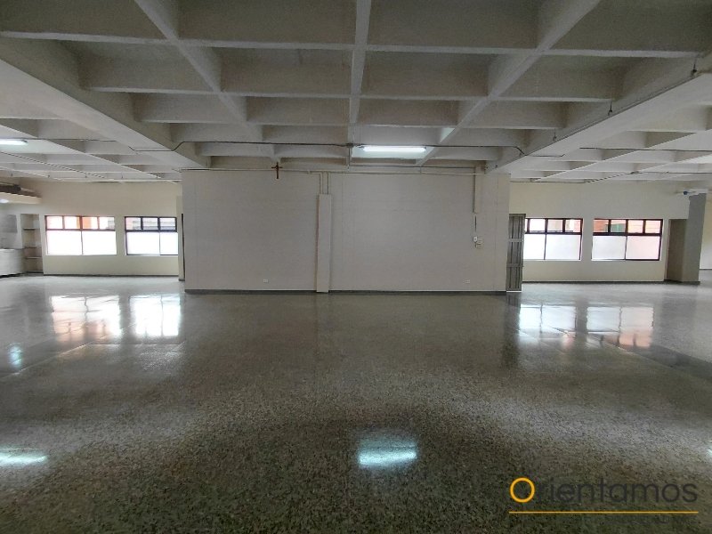 Oficina disponible para el arriendo en Medellín el codigo es 21304 foto numero 6