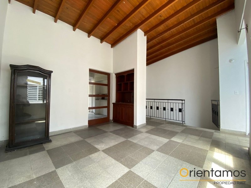 Casa-local disponible para el arriendo en Medellín el codigo es 21624 foto numero 8