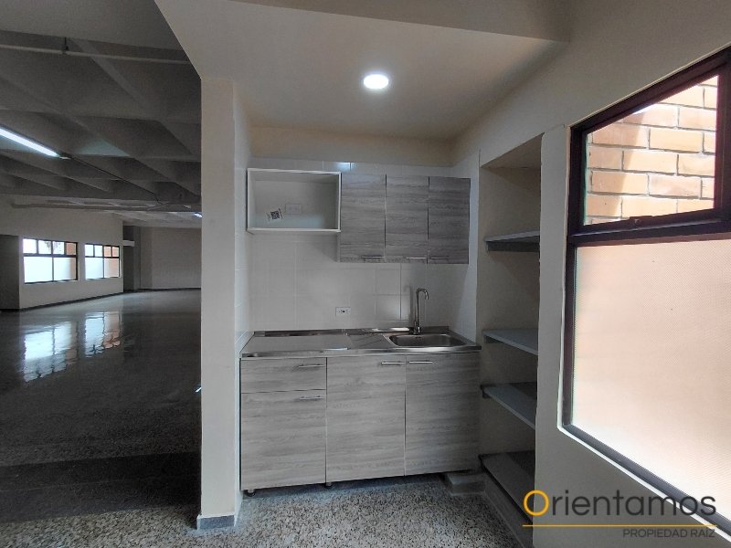 Oficina disponible para el arriendo en Medellín el codigo es 21304 foto numero 10
