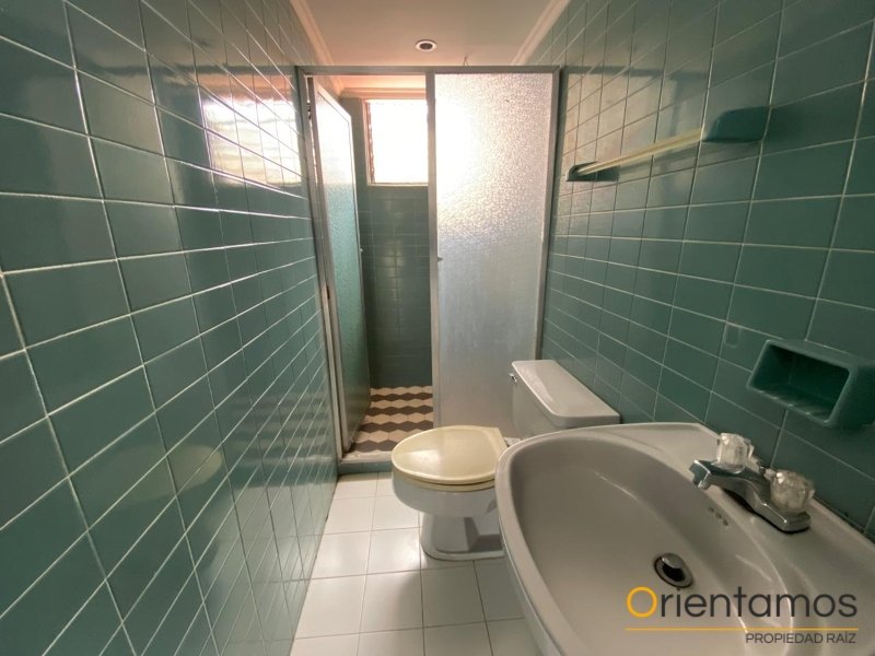 Casa-local disponible para el arriendo en Medellín el codigo es 21624 foto numero 16