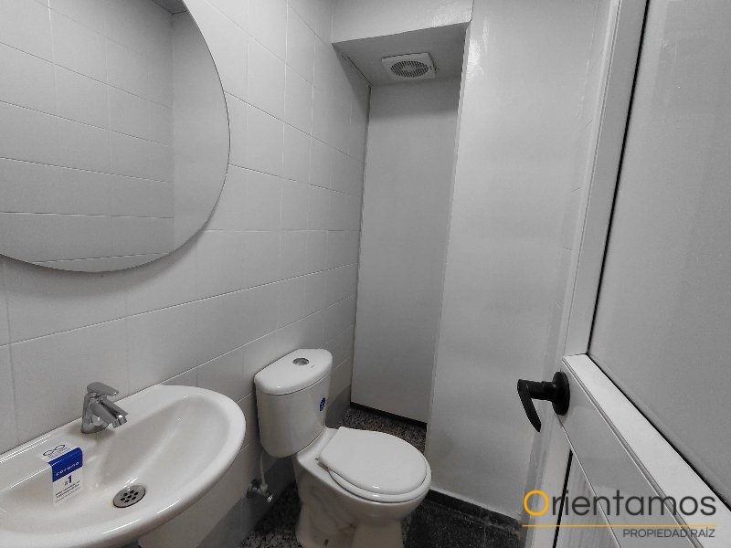 Oficina disponible para el arriendo en Medellín el codigo es 21304 foto numero 16