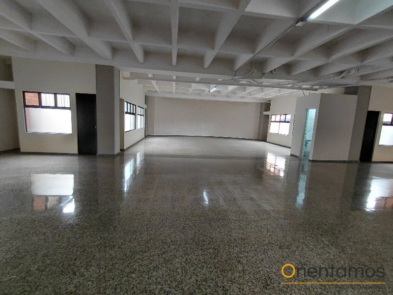 Oficina disponible para el arriendo en Medellín el codigo es 21304 foto numero 11