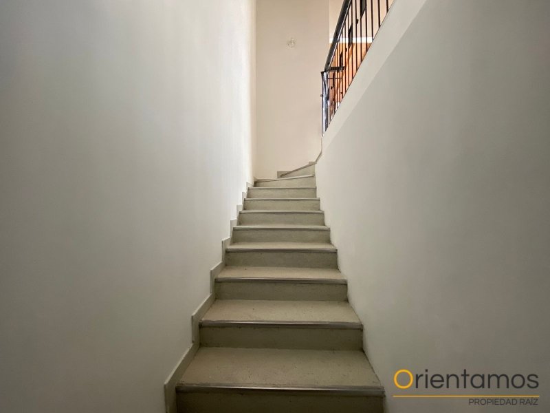 Casa-local disponible para el arriendo en Medellín el codigo es 21624 foto numero 21