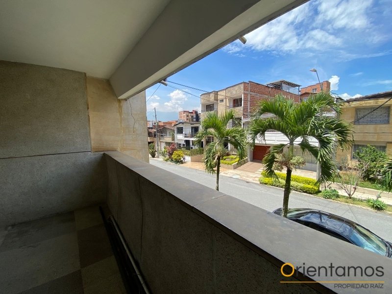 Casa-local disponible para el arriendo en Medellín el codigo es 21624 foto numero 20