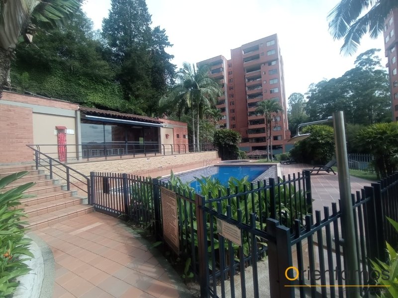 Apartamento disponible para el arriendo en Medellín el codigo es 21348 foto numero 21