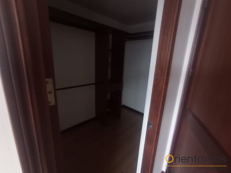 Apartamento disponible para el arriendo en Medellín el codigo es 21348 foto numero 14