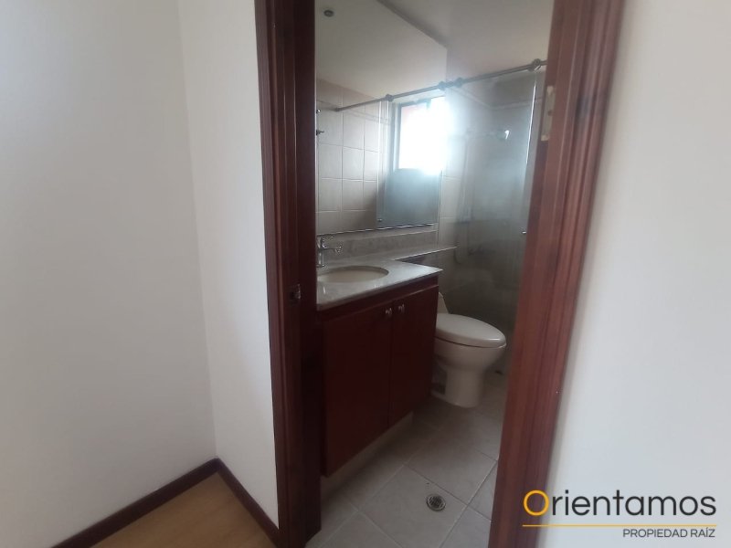 Apartamento disponible para el arriendo en Medellín el codigo es 21348 foto numero 16